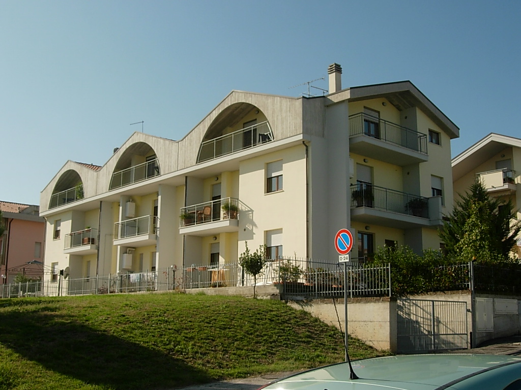 COMPLESSO RESIDENZIALE "I CICLAMINI"