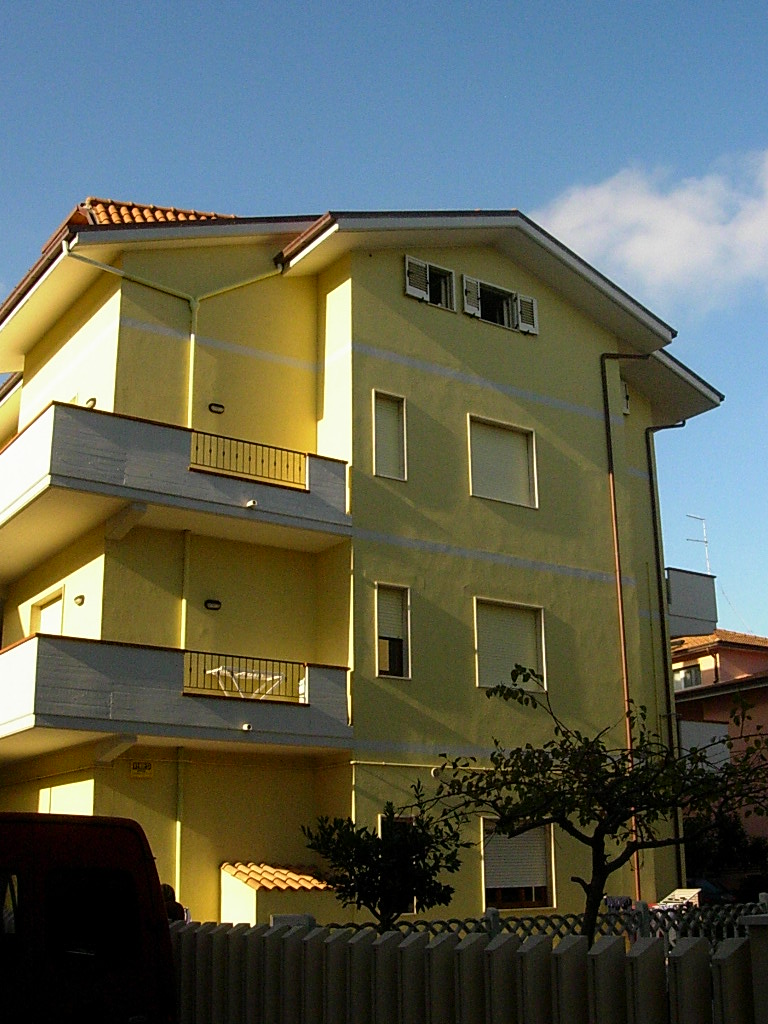 ATTICO "VIA SAURO"